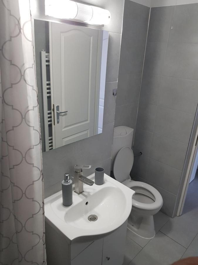 Ana Apartament Râmnicu Vâlcea Exterior foto